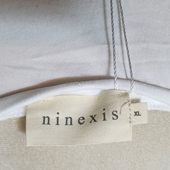 ninexis BLOUSE - Picture 6 of 6